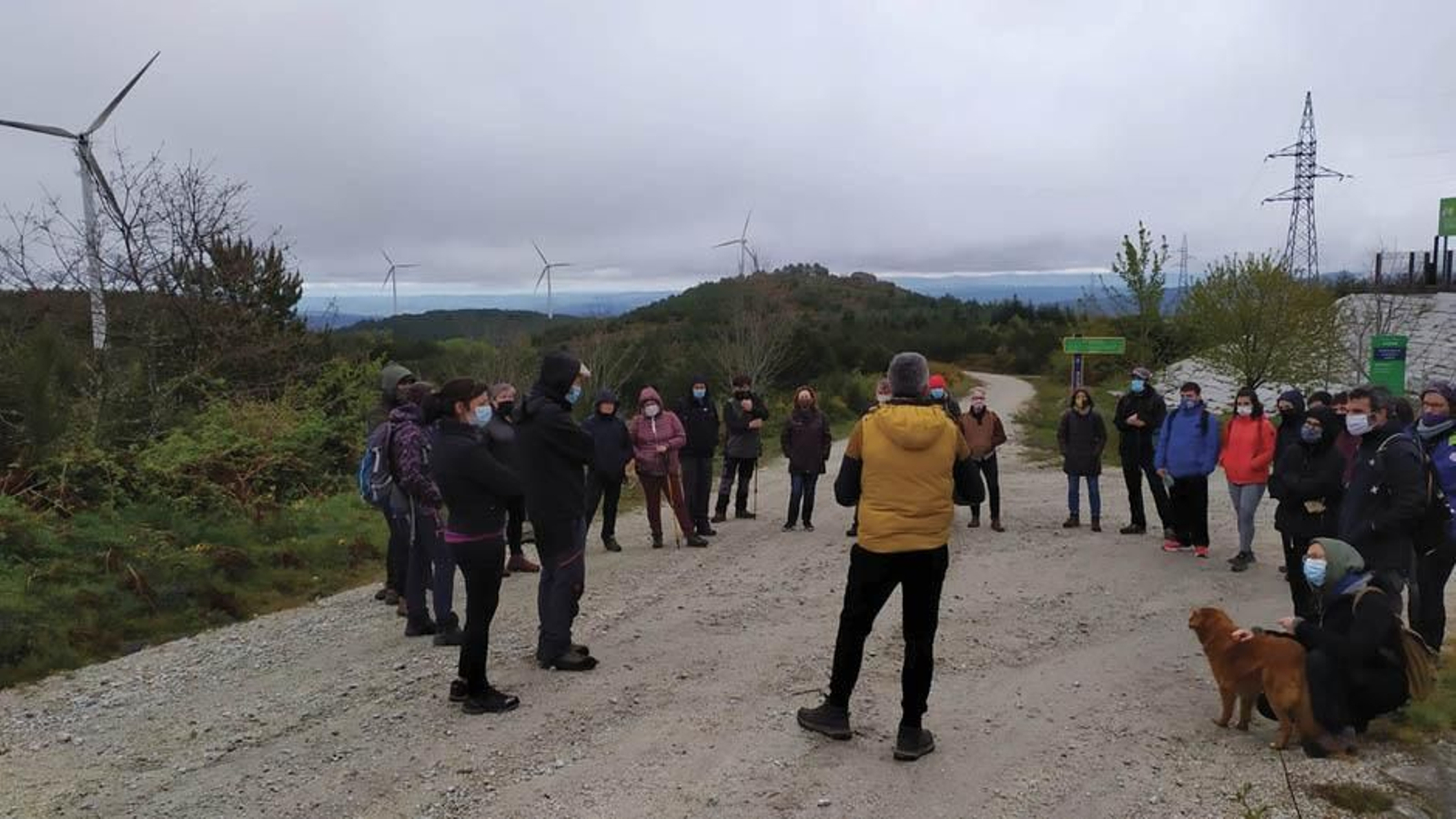 En abril se organizó una ruta al parque eólico del Vieiro.