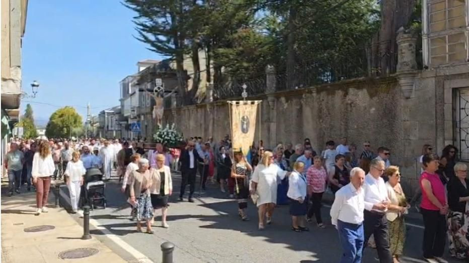 Galería | Trives cierra sus fiestas patronales con la procesión de la Dolorosa