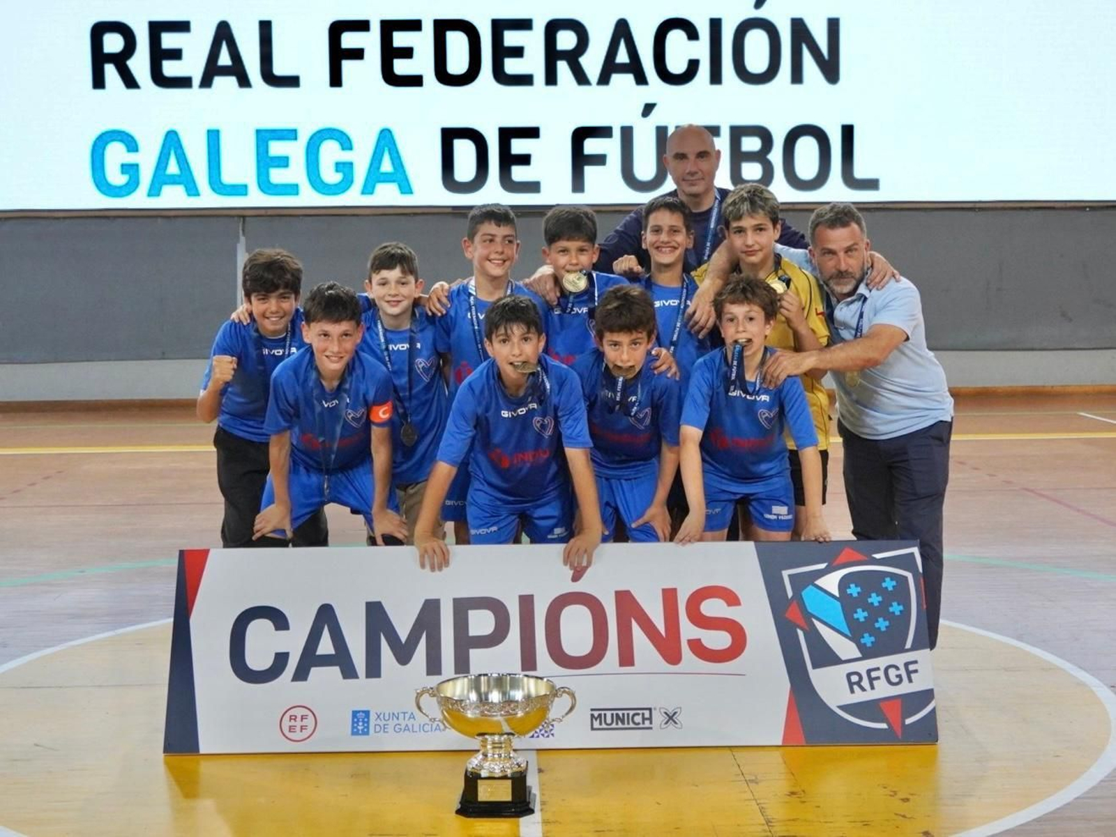 Galería | La cantera del fútbol sala gallego disfruta de sus finales en Ourense