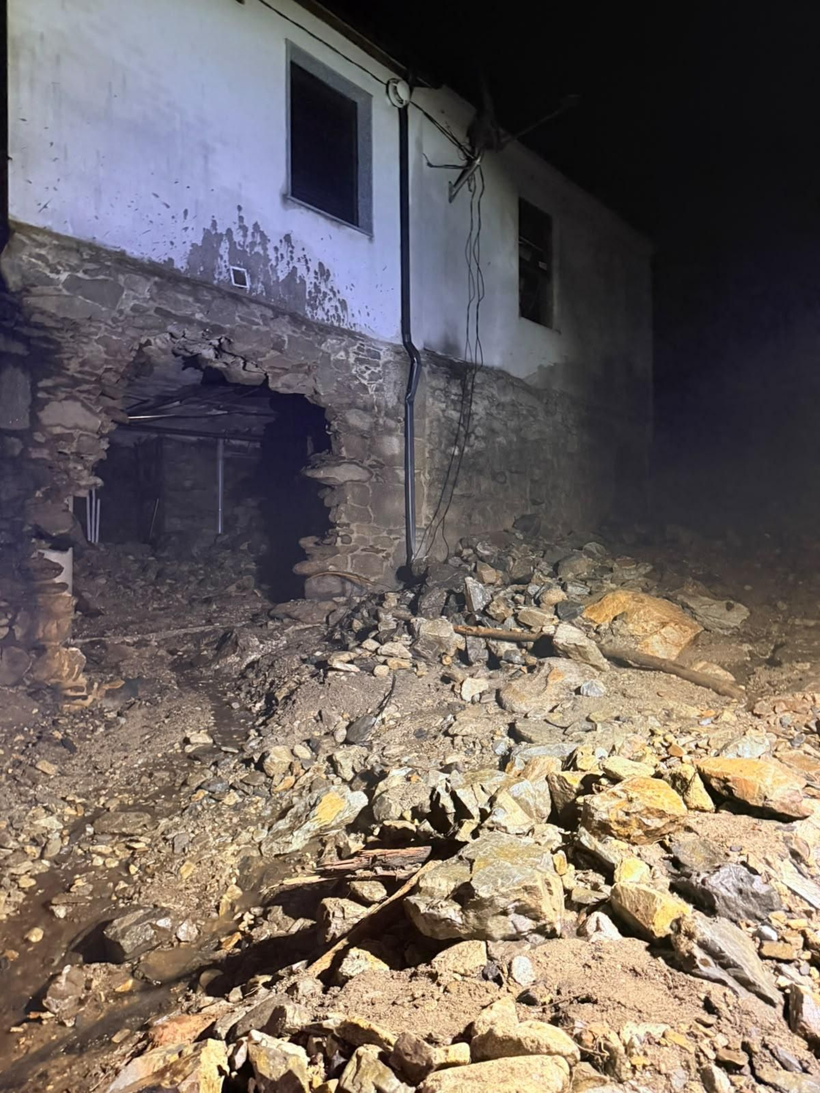 Galería | A Bouza, en Viana, zona cero de la destrucción en la provincia de Ourense por las lluvias torrenciales