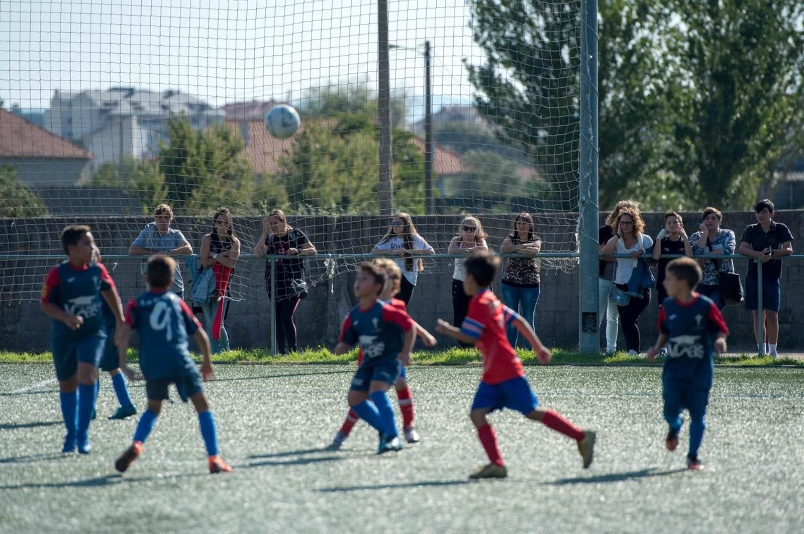 Partido de fútbol en A Moreira (Xinzo) (ÓSCAR PINAL).