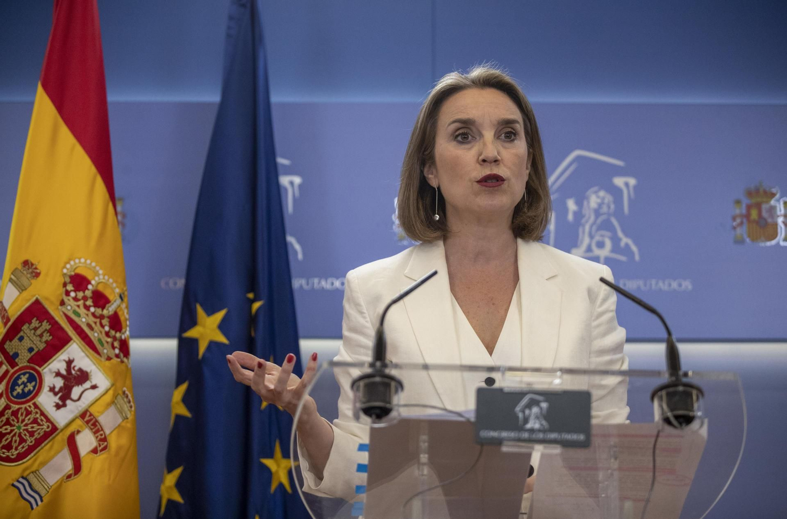 La portavoz popular en el Congreso, Cuca Gamarra, durante la rueda de prensa antes de la Junta de Portavoces en el Congreso este martes. (EFE)