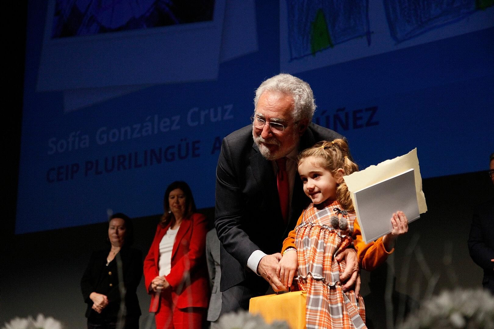 Miguel Santalices y Sofía González