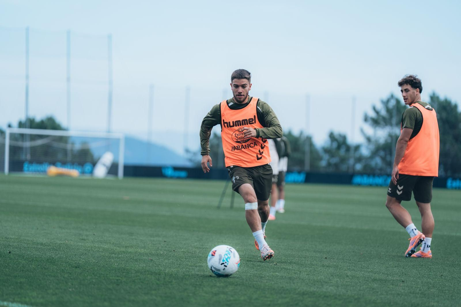 Pese a su reciente lesión, Carreira casi dobla sus minutos.