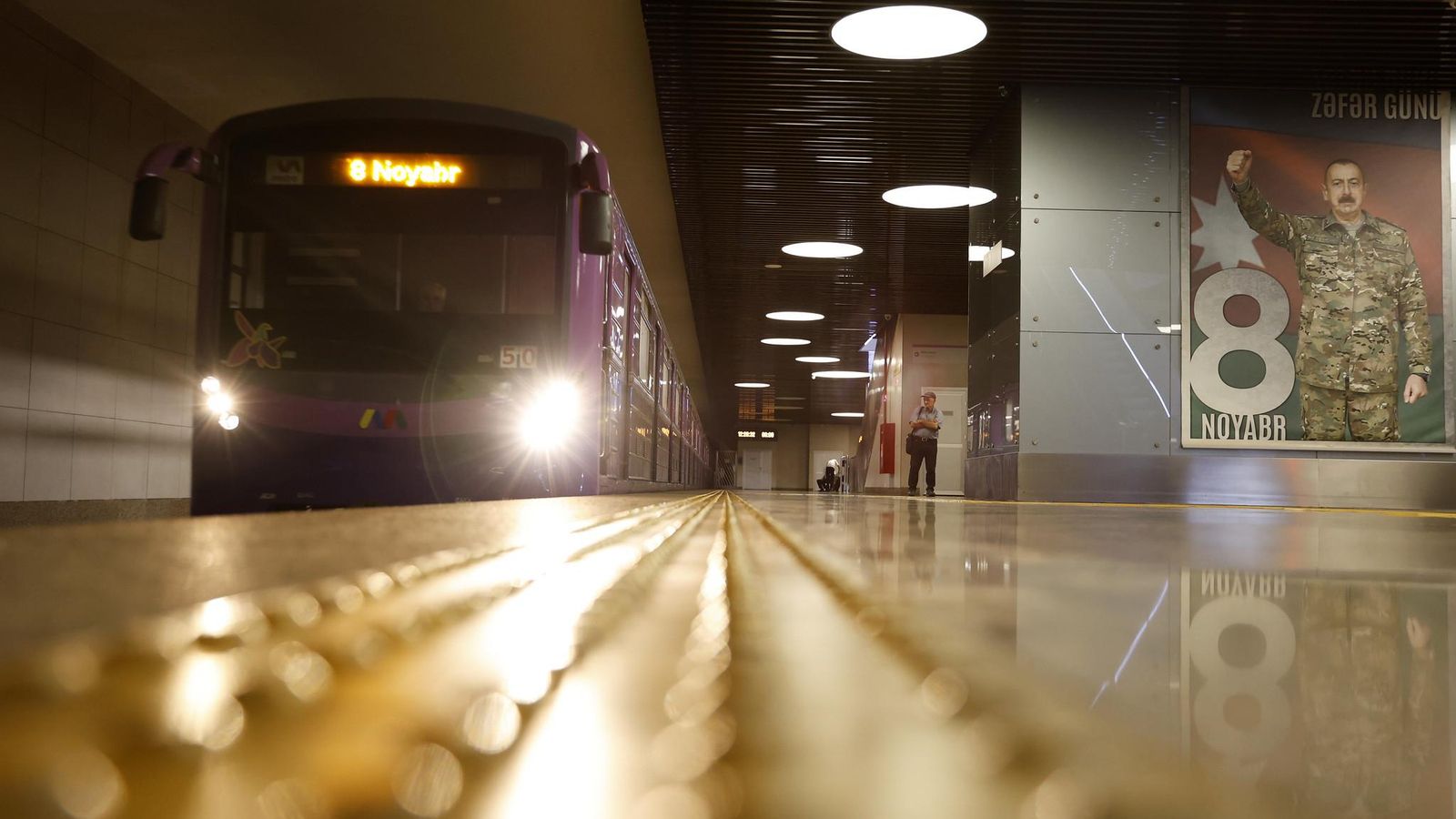 Una estación de metro en Bakú, Azerbaiyán