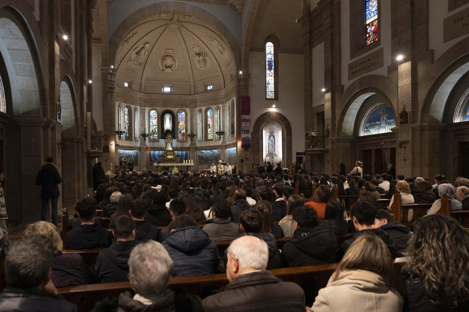 Galería | El Colegio Santo Ángel celebra su centenario dedicado a la formación de los ourensanos