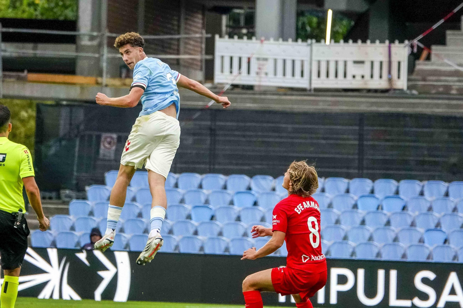 Galería | El Celta Fortuna se estrena como local en Segunda División