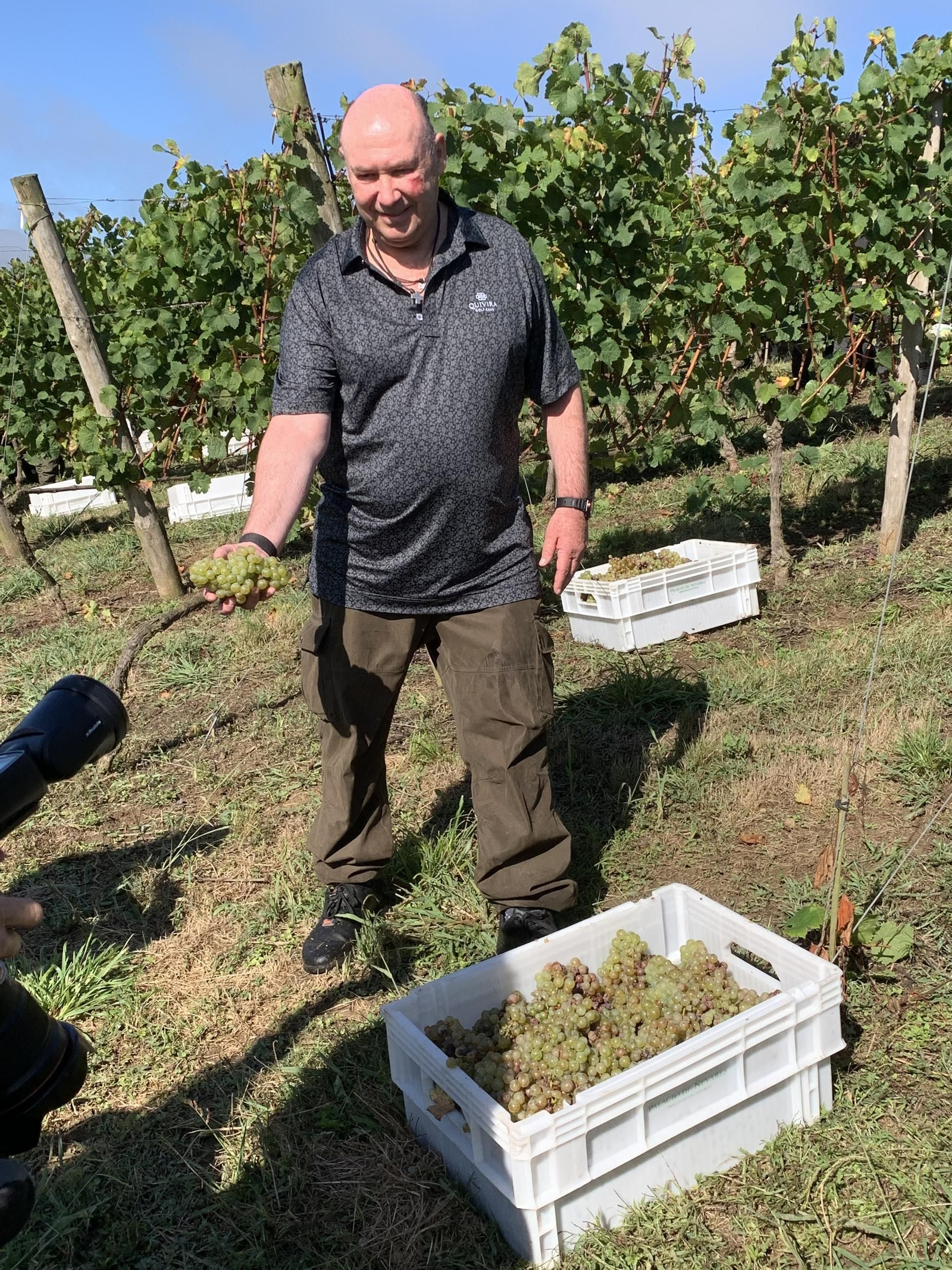 Tomás Álvarez Aja durante la vendimia de este año