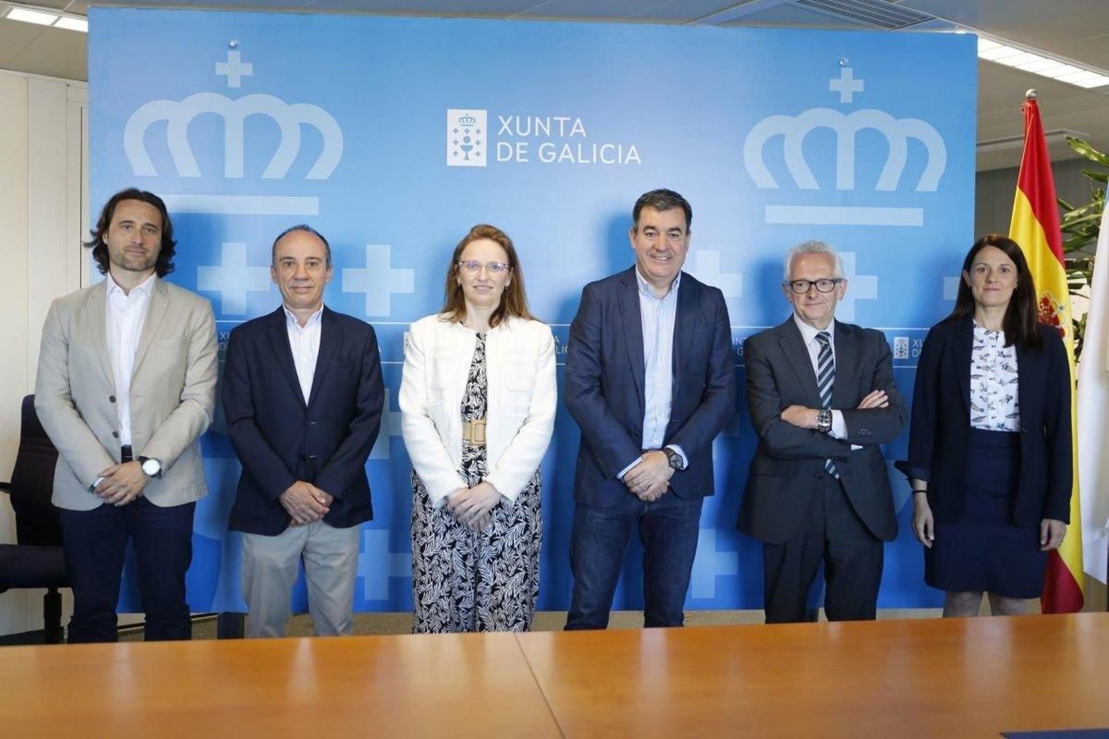 El conselleiro Román Rodríguez, con representantes de Gradiant, Aimen y CTAG.