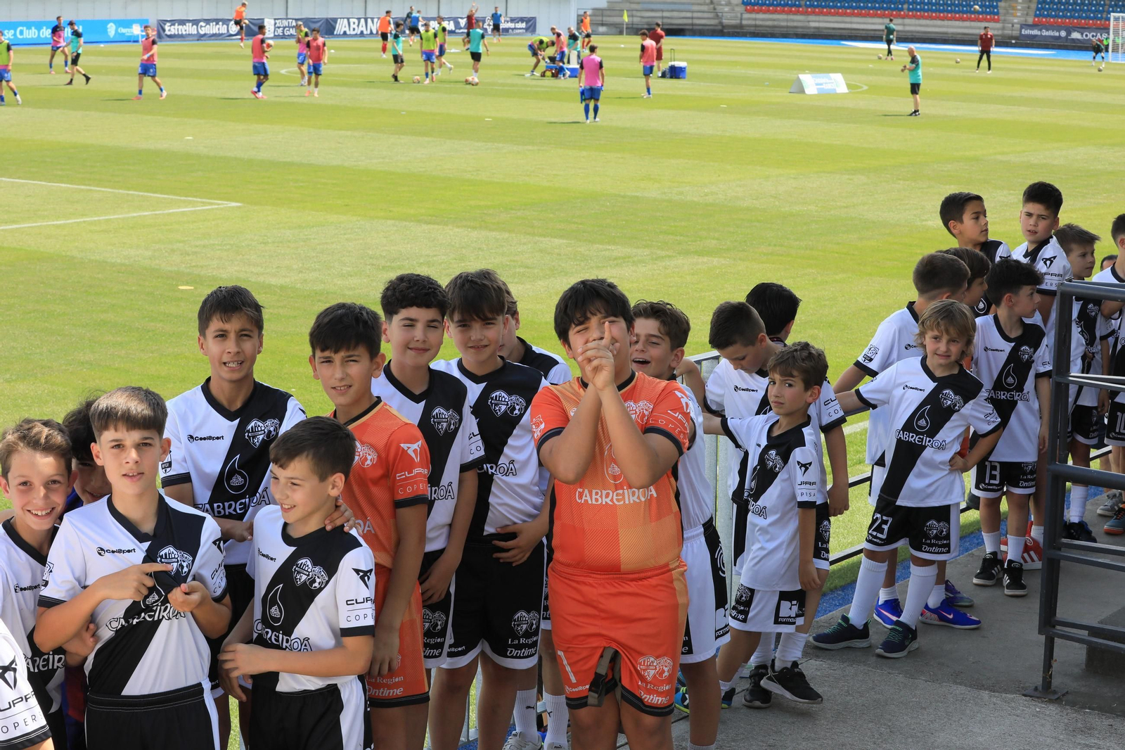 Galería | El Estadio de O Couto vive otra derrota, polémica, del Ourense CF