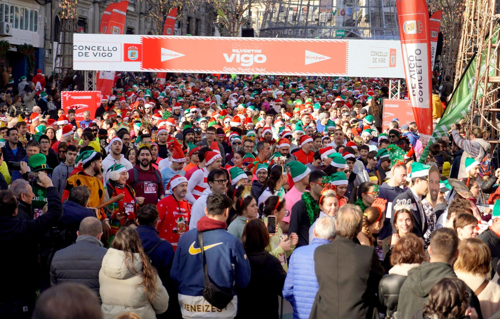 Galería | Disfraces y atletismo en la San Silvestre de Vigo 2025