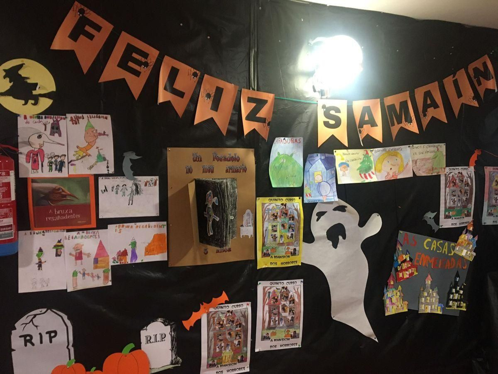 Mariñamansa. Exposición de traballos
sobre contos de Samaín.