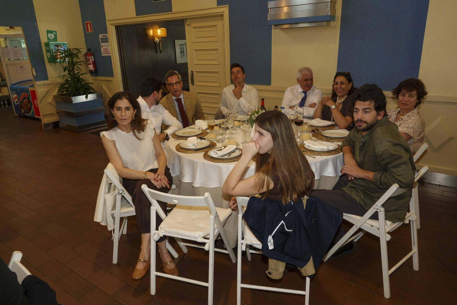 Galería | Emotiva despedida en Vigo al exjuez decano Germán Serrano