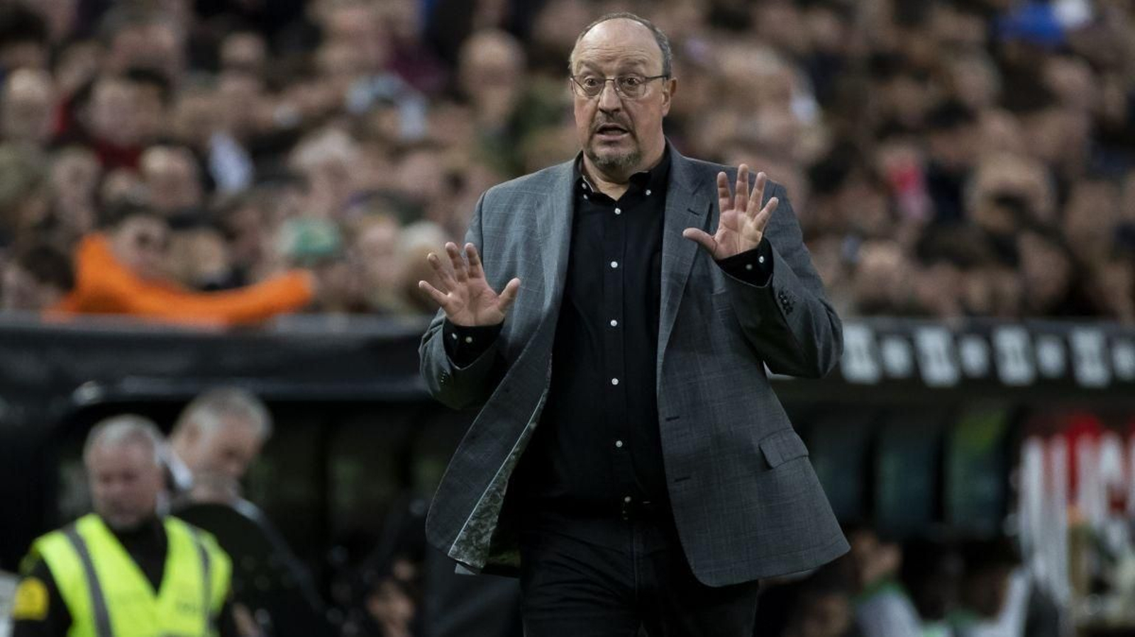 El técnico madrileño del Celta gesticula en su regreso a Mestalla, donde ganó dos Ligas con el Valencia.