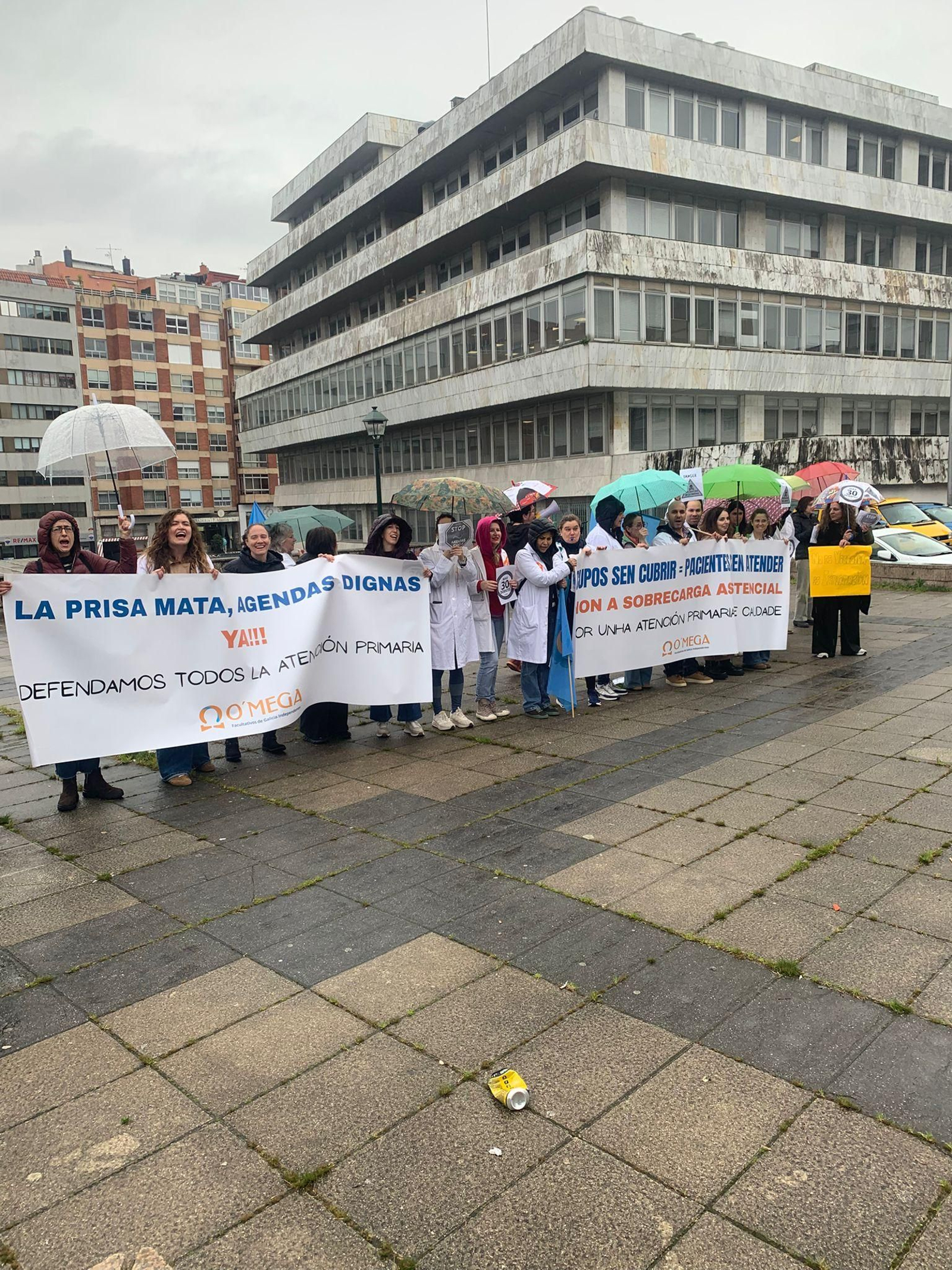 Los médicos protestaron ante el Olimpia Valencia.