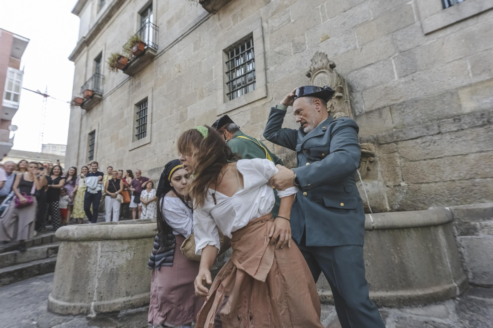 Galería | Los duelos y secuestros de la Baixada de Pepa Loba en O Carballiño