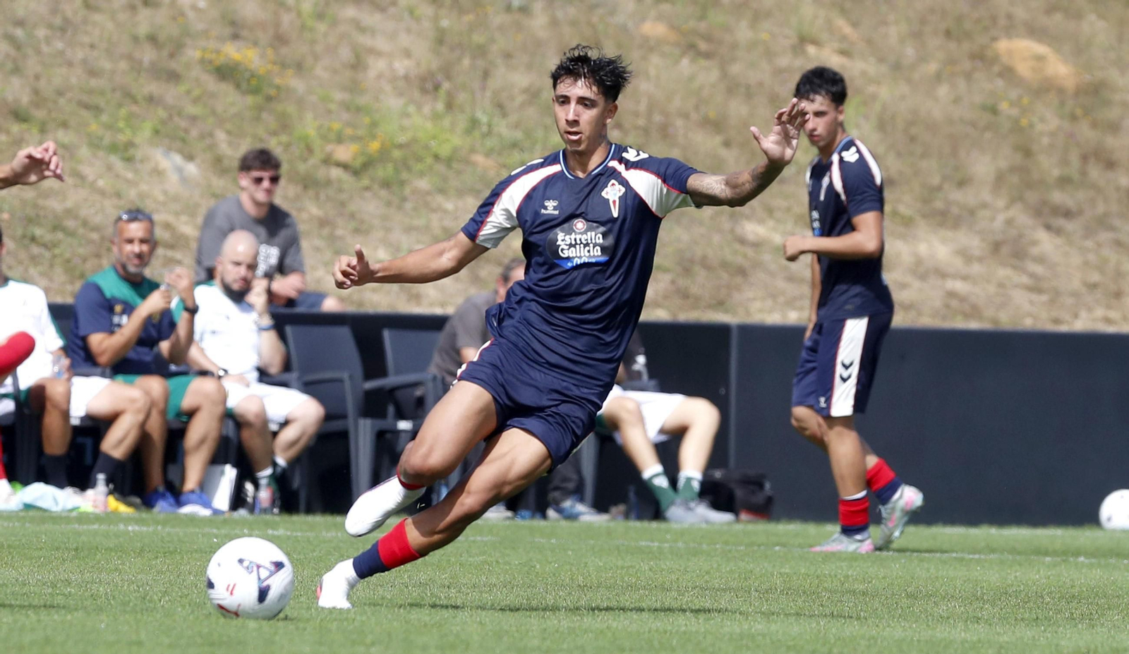 Galería | Celta Fortuna y Coruxo se miden en la pretemporada