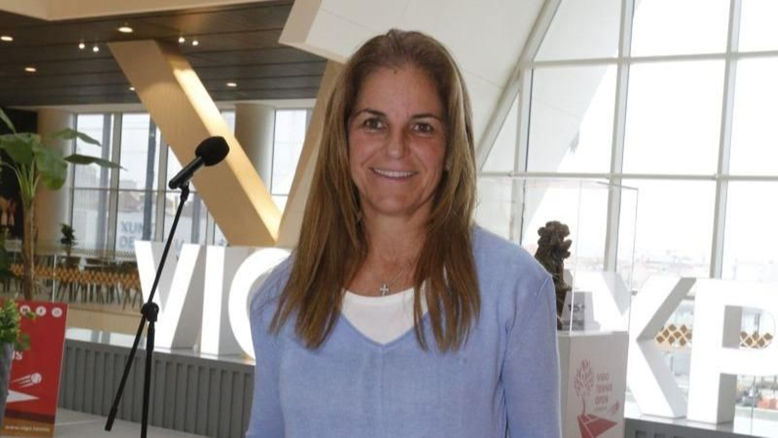 Arantxa Sánchez Vicario ejerce de madrina del Vigo Tennis Open. 

JV LANDÍN