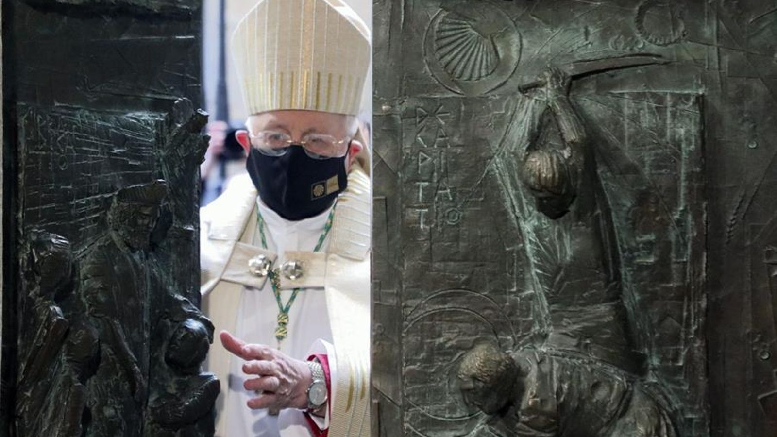 d951b3160beb67732eb228c26f3c4a95139299f9w