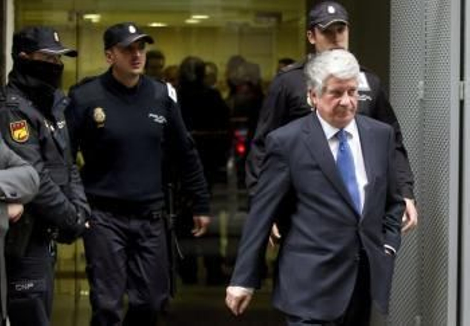 El exconsejero de Bankia Arturo Fernández, a su salida de la Audiencia Nacional, donde ha acudido hoy a prestar declaración como imputado ante el juez Fernando Andreu (Foto: EFE)