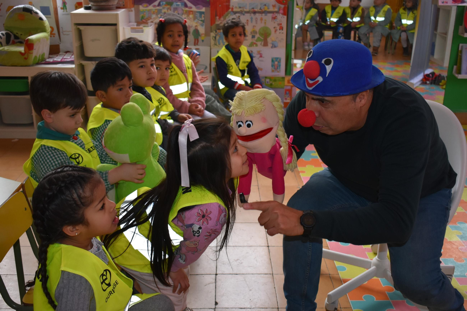 Que lle estará a dicir Lupita a Alexia?