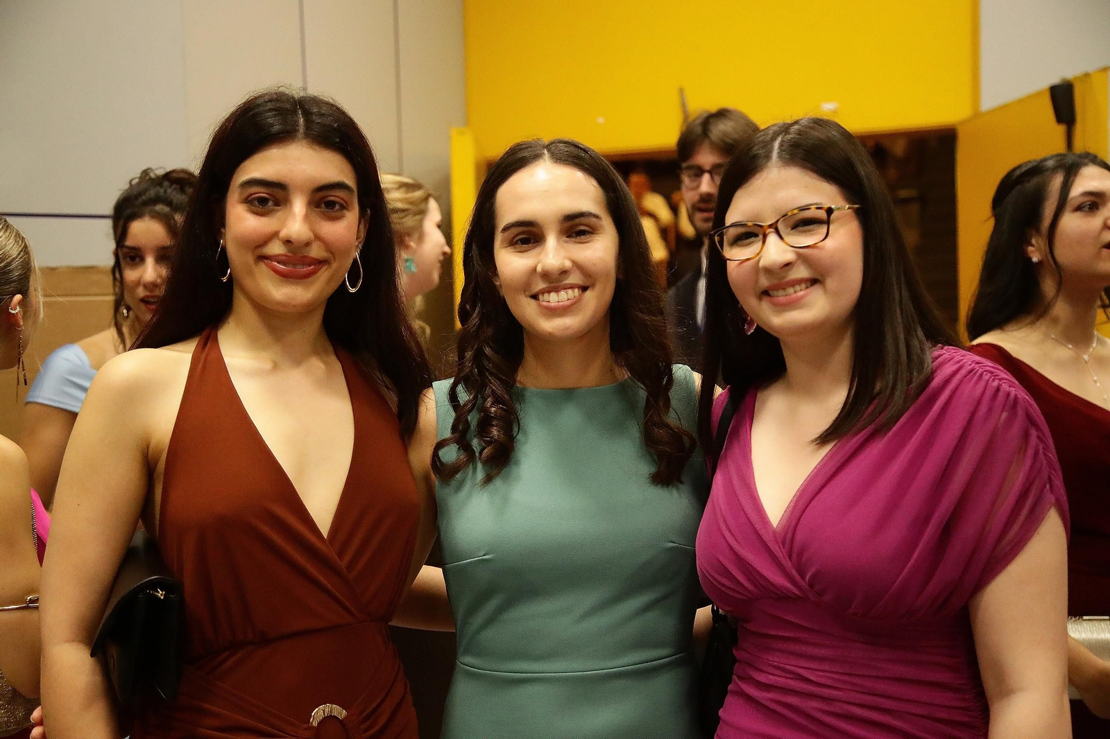 Galería | Los primeros graduados en Relaciones Internacionales por la UVigo Campus Ourense se despiden de la etapa universitaria