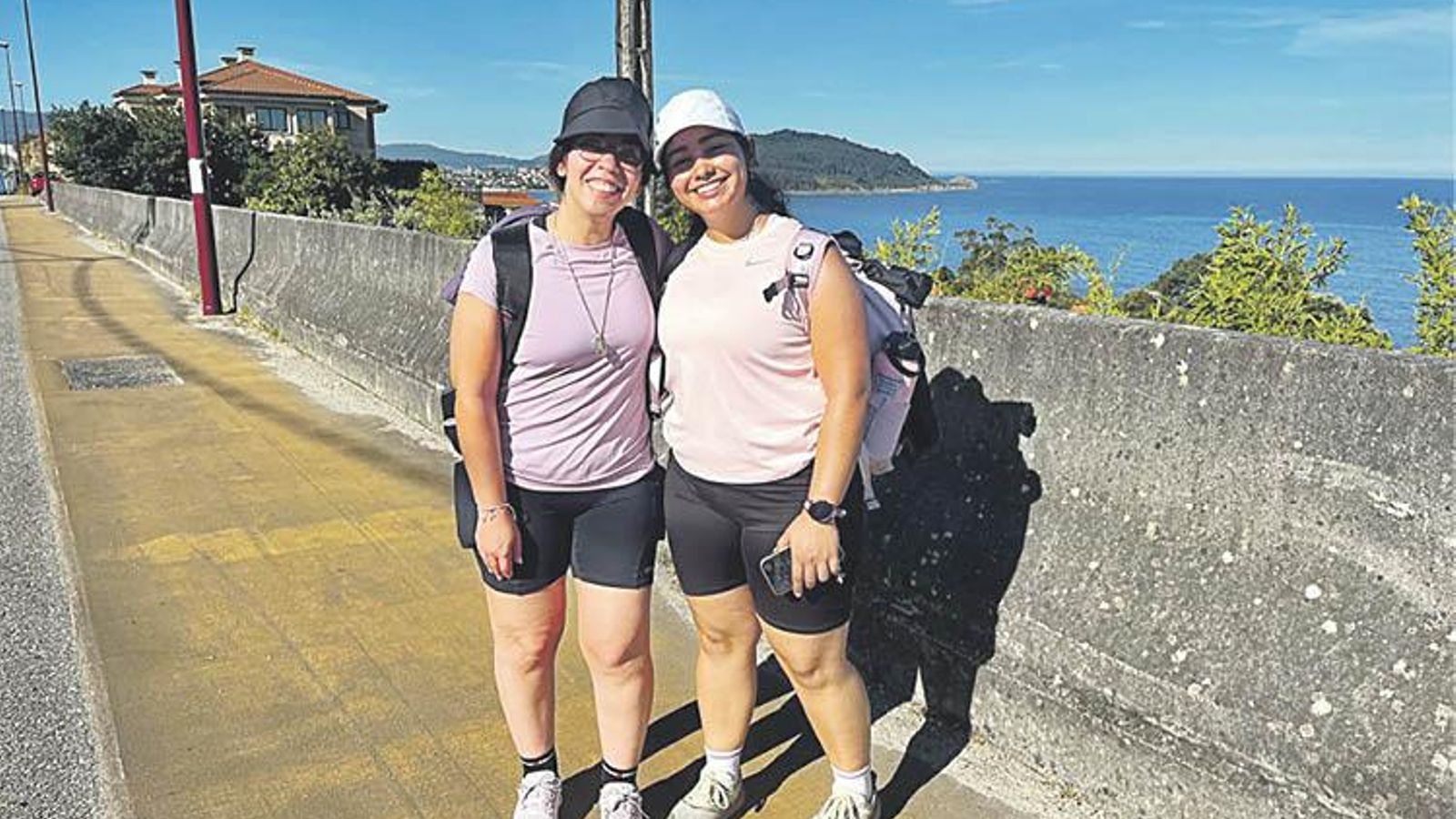 Dos amigas en su primera etapa.