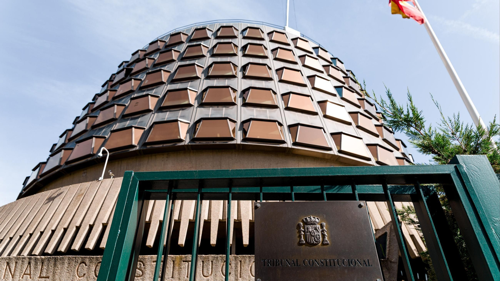 Exterior del Tribunal Constitucional en Madrid.