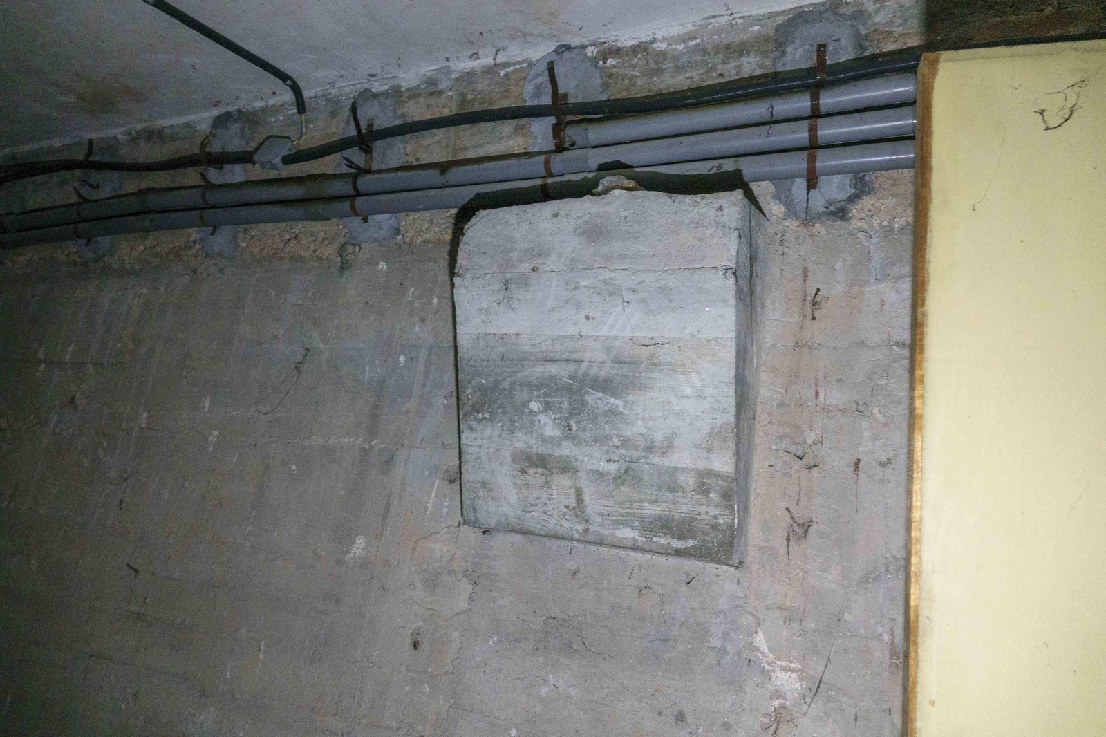 Galería | El interior del búnker nuclear que se esconde en O Castro