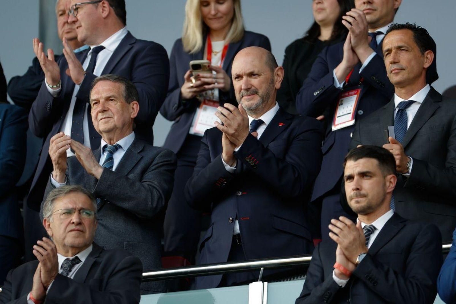 Abel Caballero y Rafael Louzán, juntos en el palco de Balaídos en un partido de España.