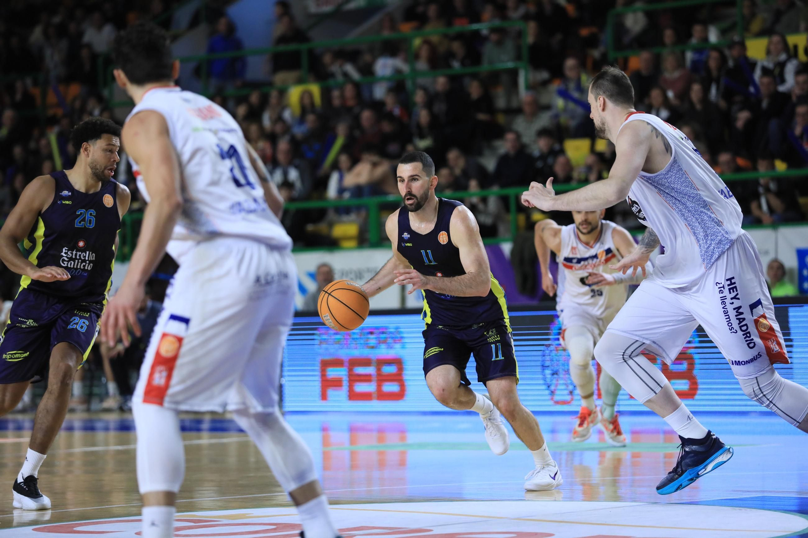 Galería | El Pazo, a reventar para el derbi COB-Obradoiro