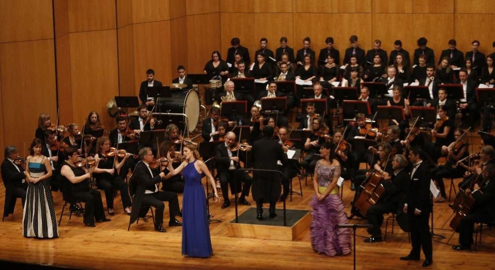 La ópera llegó al escenario del teatro García Barbón