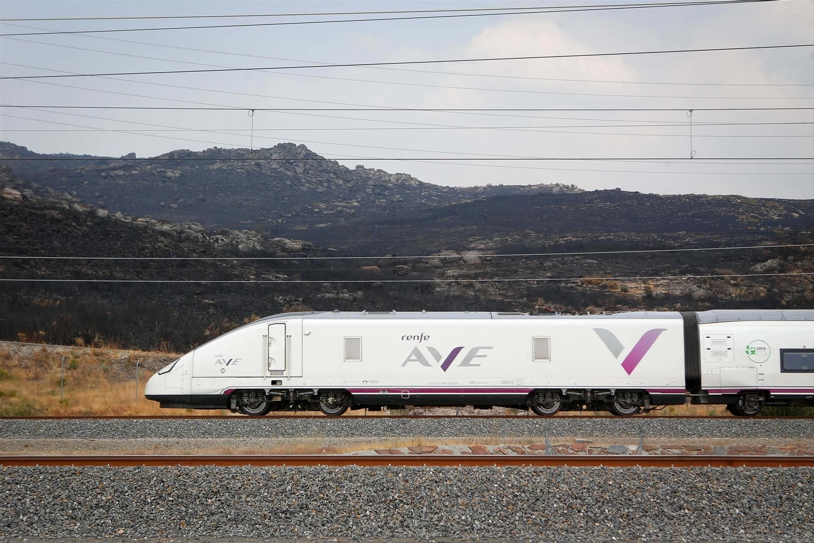 Un tren de la línea AVE Madrid-Galicia.