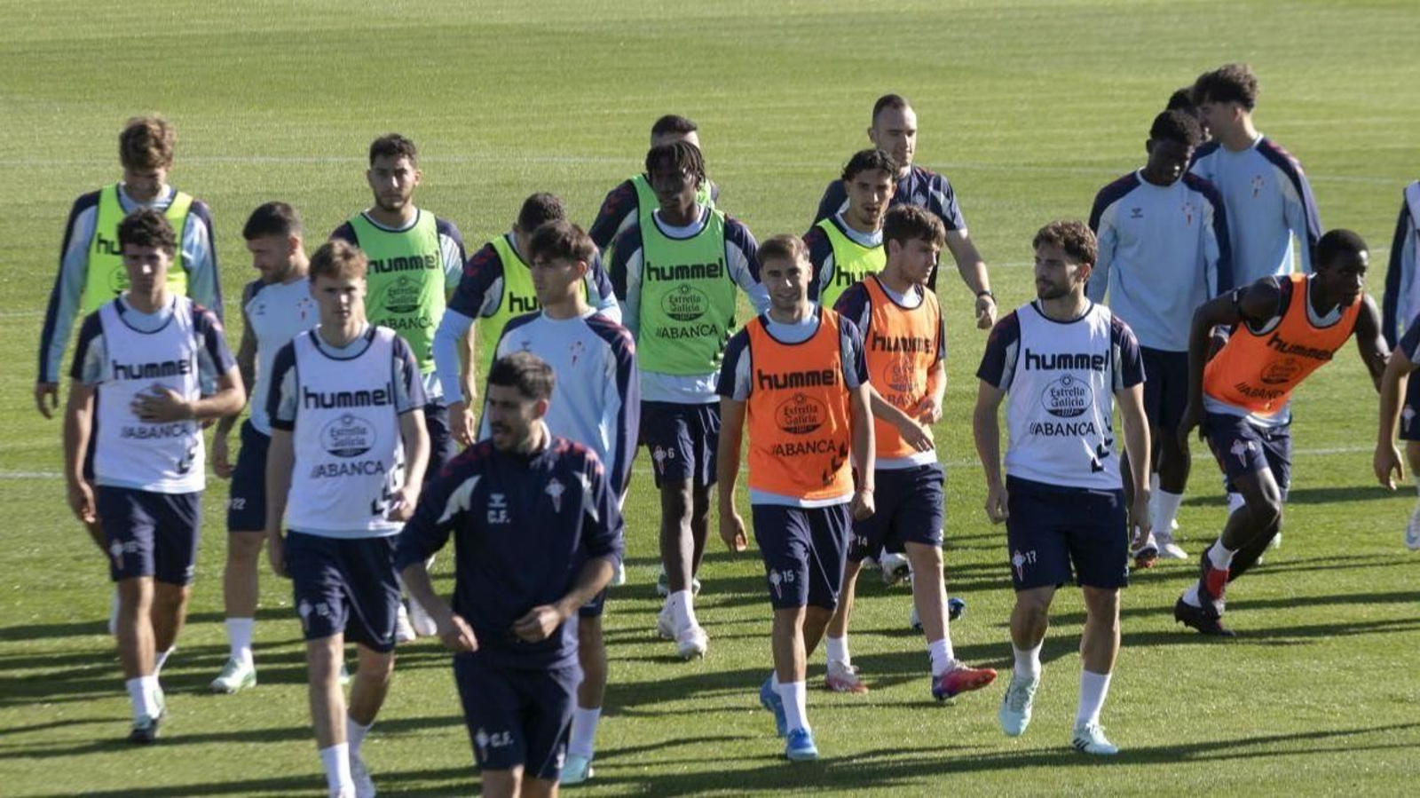 El carrilero celeste Álvaro Núñez, durante una sesión de entrenamiento pasada en la ciudad deportiva Afouteza.