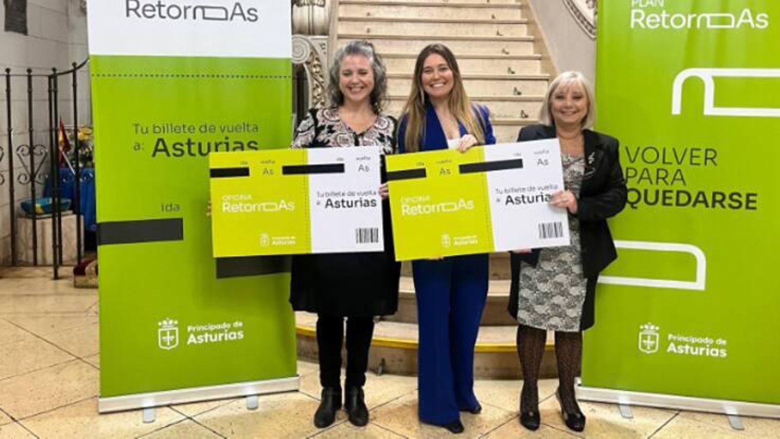 La directora general de Emigración, Olaya Romano presentando su Plan de Retorno en Buenos Aires