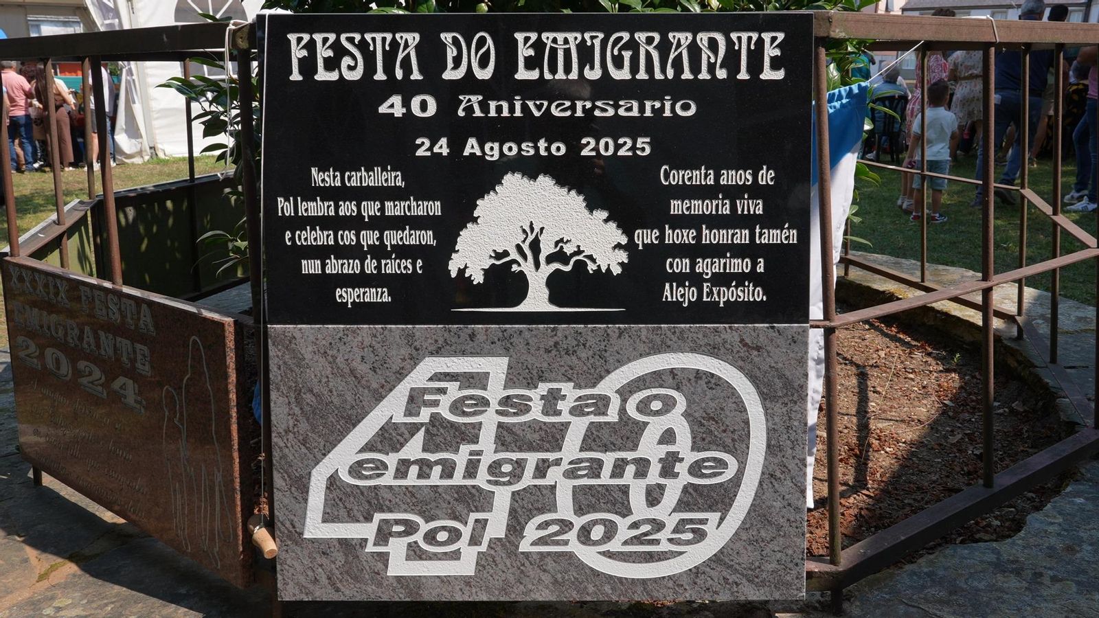 Placa conmemorativa del 40 aniversario
