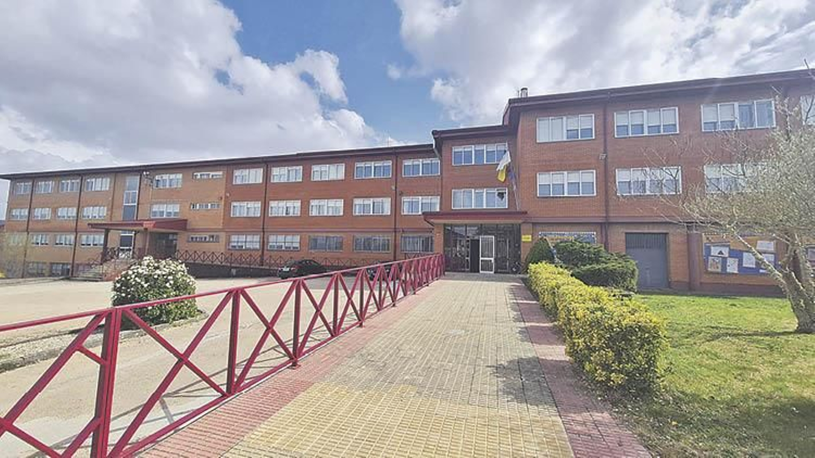 Instituto Xermán Ancochea Quevedo de A Pobra de Trives. (Reme Martínez)