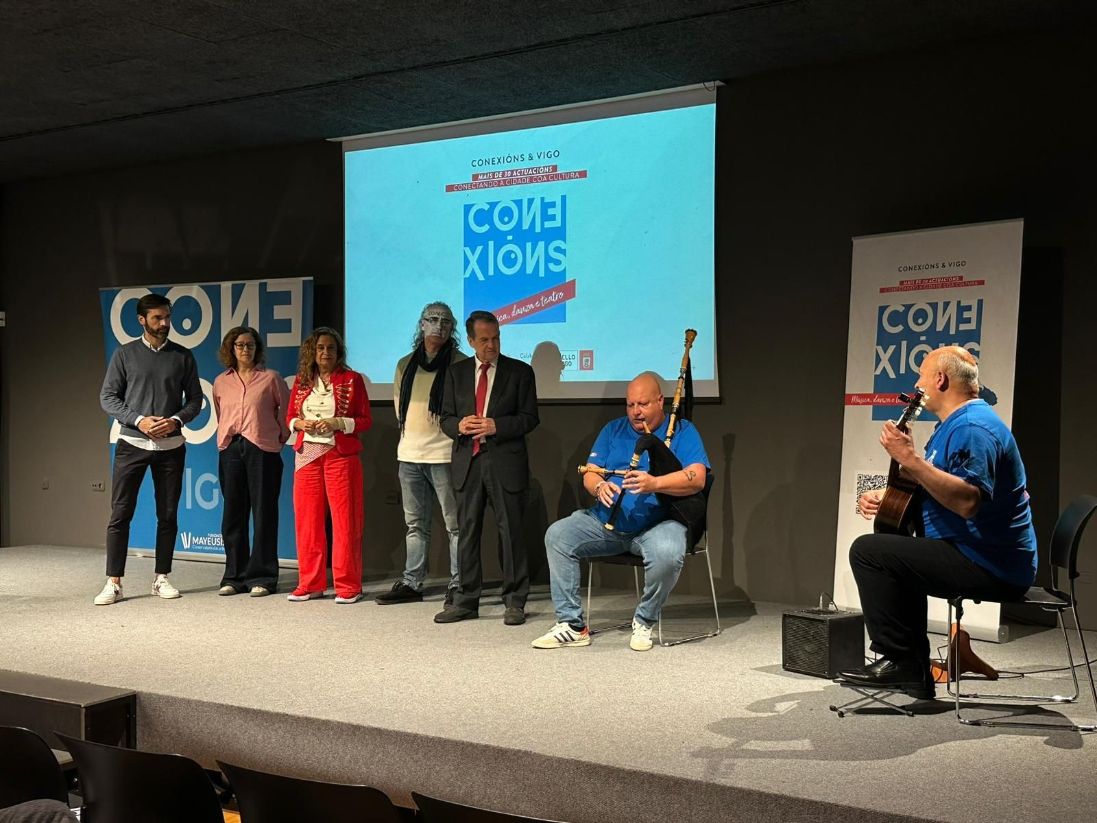 Abel Caballero participó ayer en la presentación del ciclo de conciertos de Mayeusis.