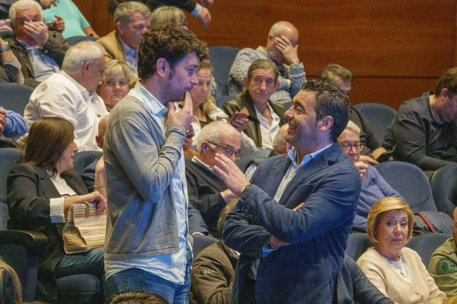 Galería | Rueda lidera el acto del PPdeG en Vigo y hace balance del mandato