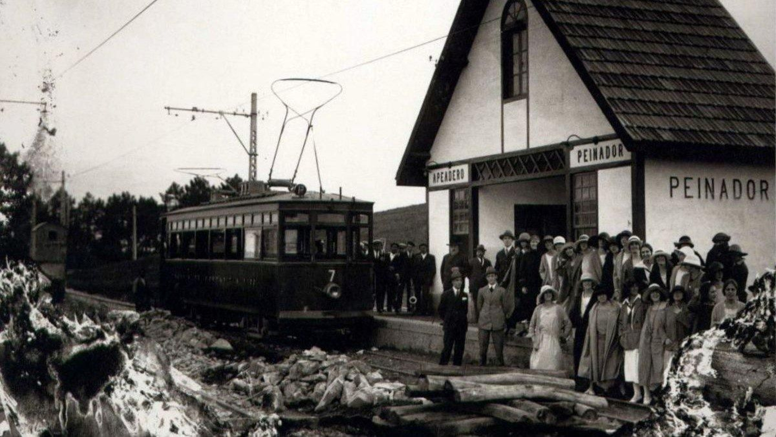 El apeadero de Peinador, el único vestigio de aquel intento de tranvía Vigo-Mondariz.