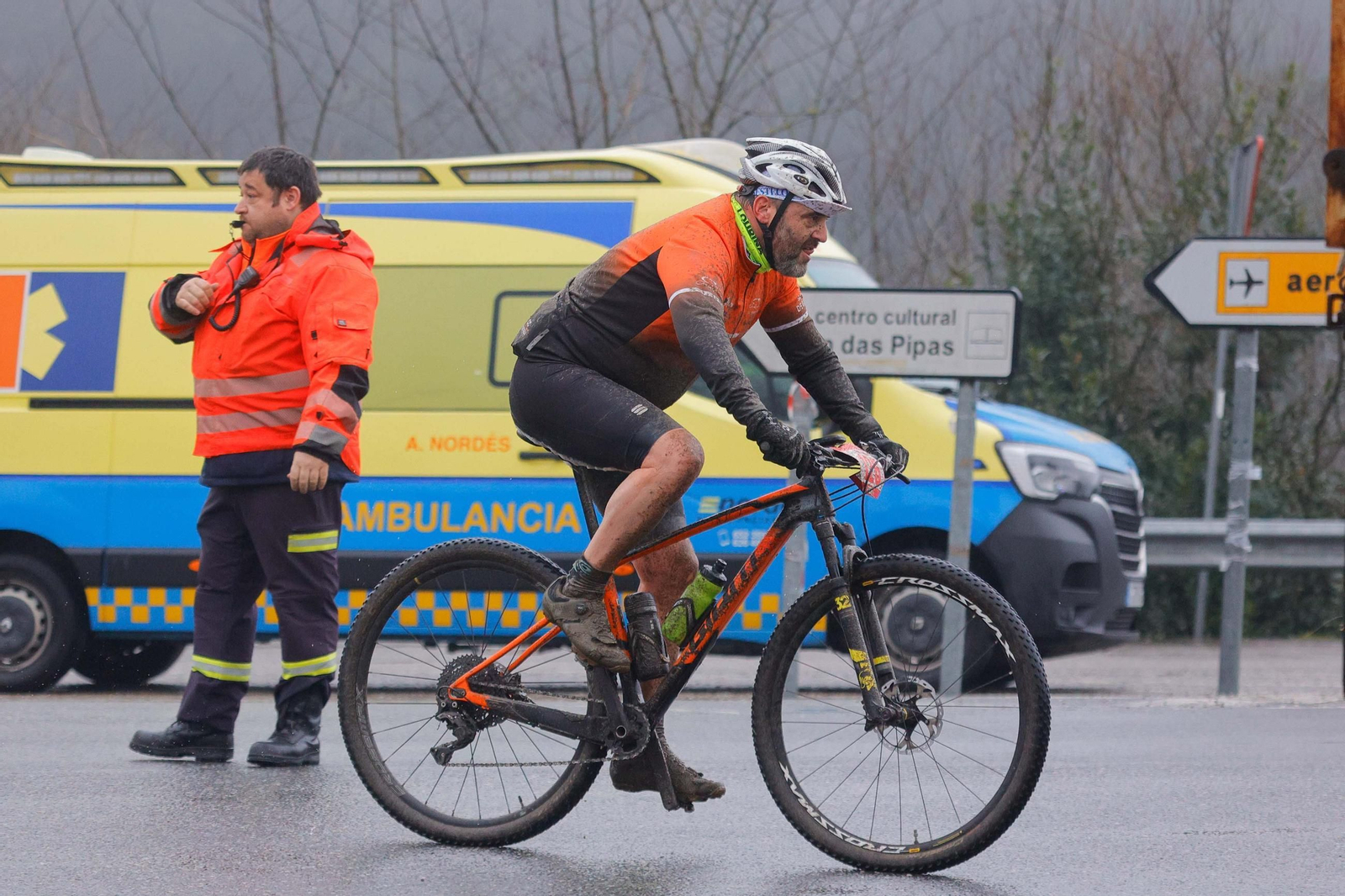 Galería | Decenas de ciclistas participan en la Gran Bikedada de Vigo