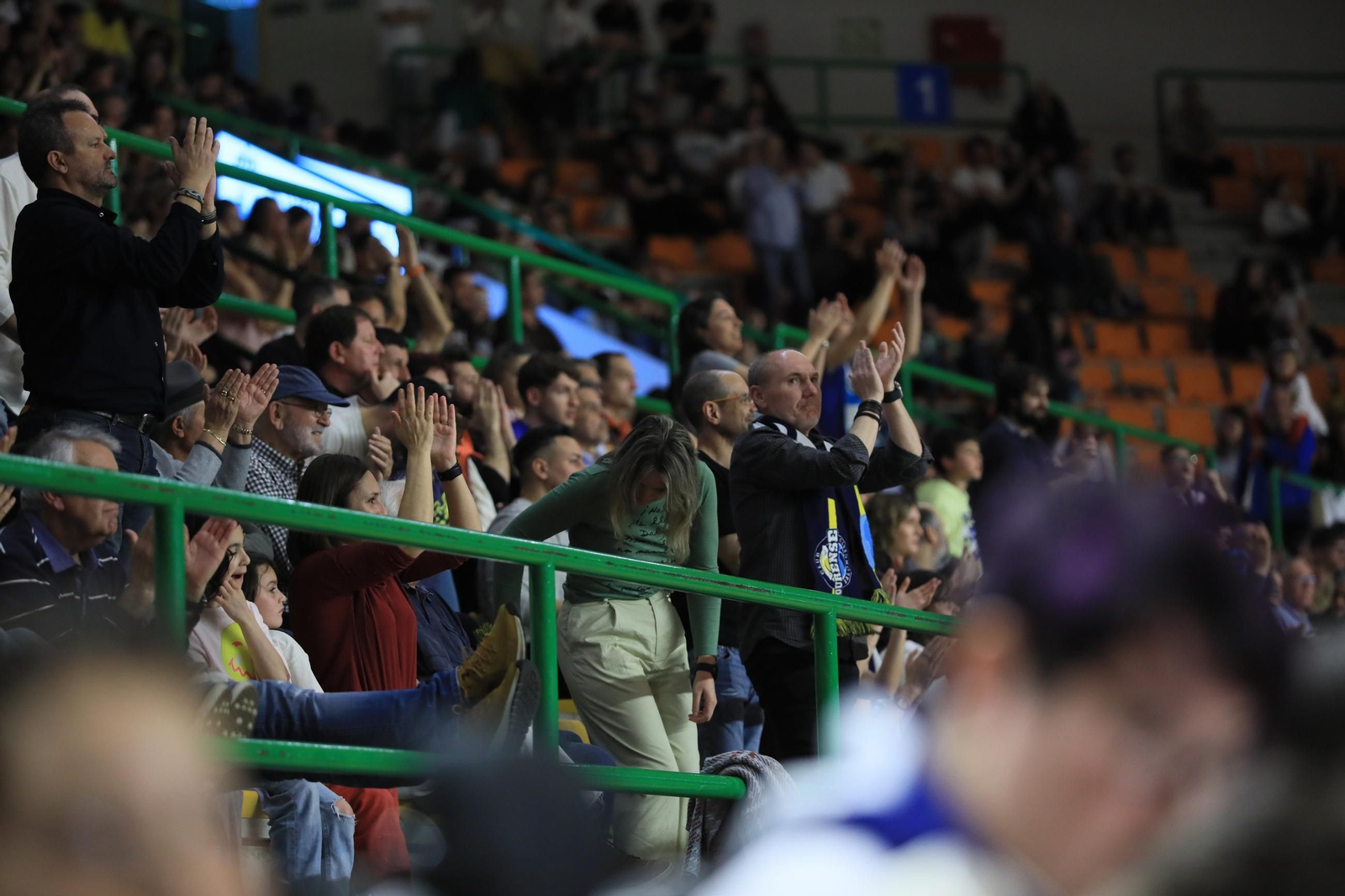 Galería | Así se vivió en el Pazo la victoria del COB