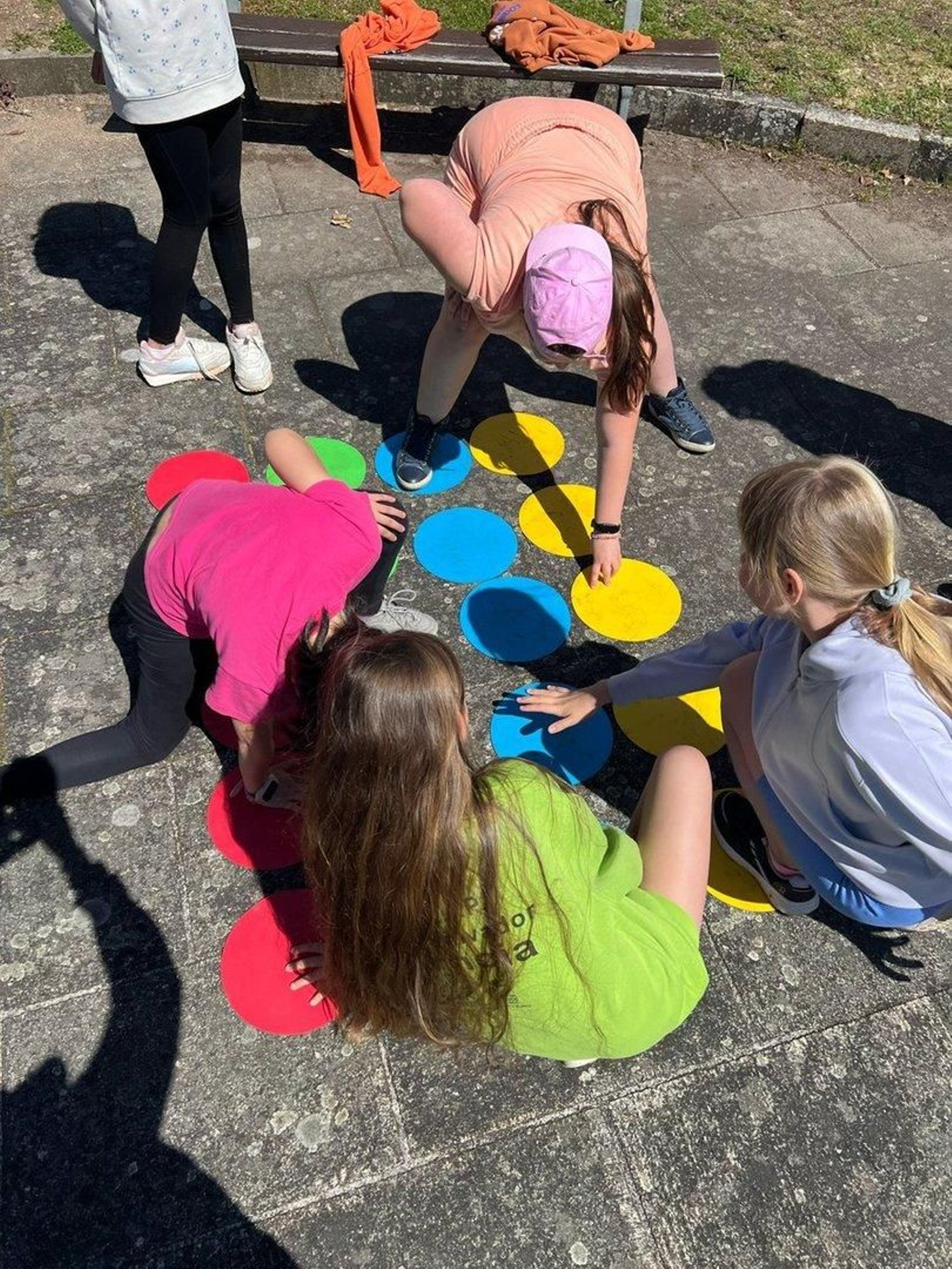 Jornada lúdica en la Ribeira Sacra de los colegios San Salvador de Arnoia y Concepción Arenal de Ourense.