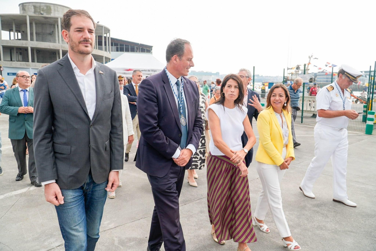 Galería | Vigo rinde homenaje a la Virgen del Carmen por tierra y por mar