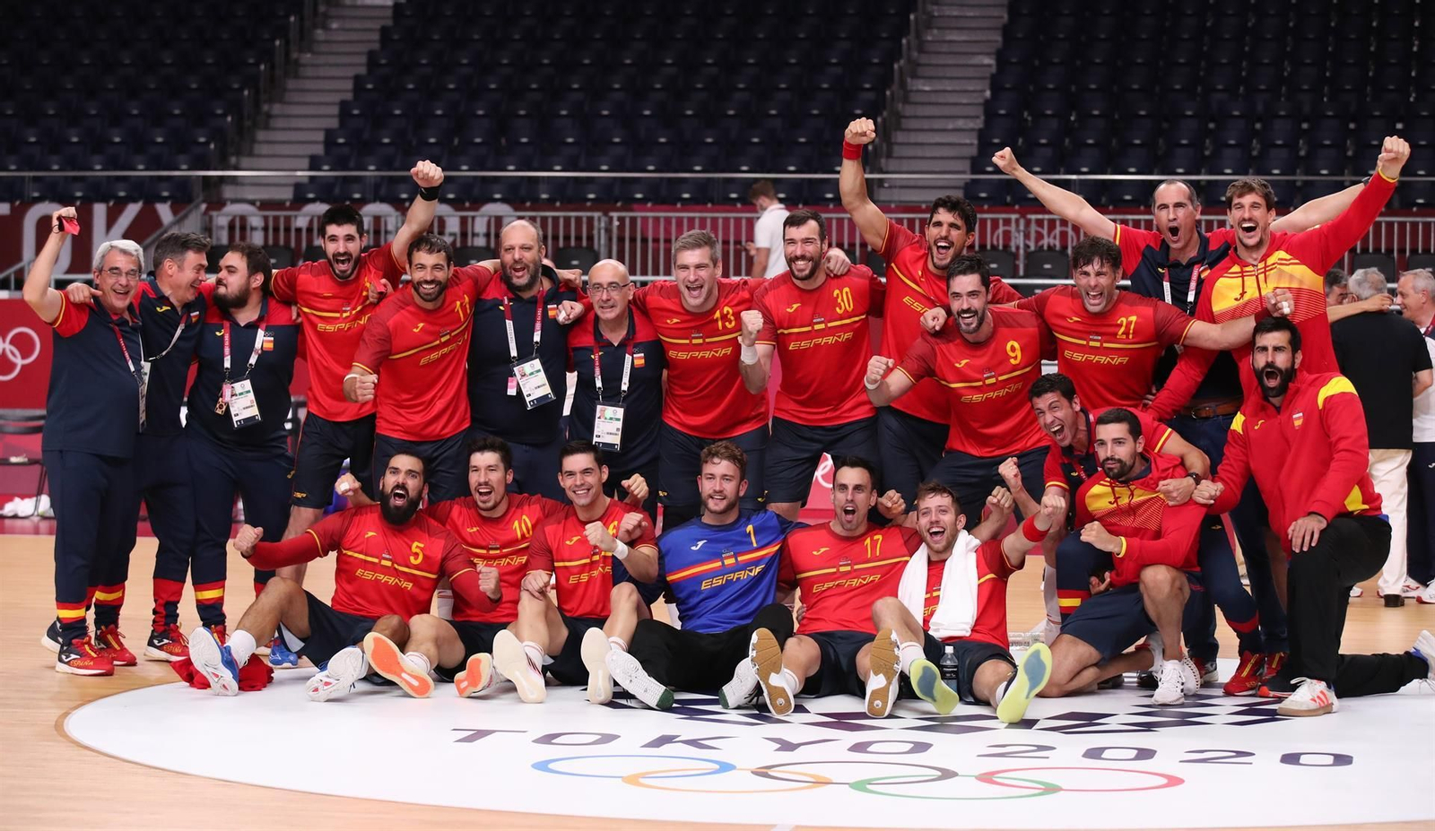 Los 'Hispanos' celebran la medalla de bronce en Tokyo 2020