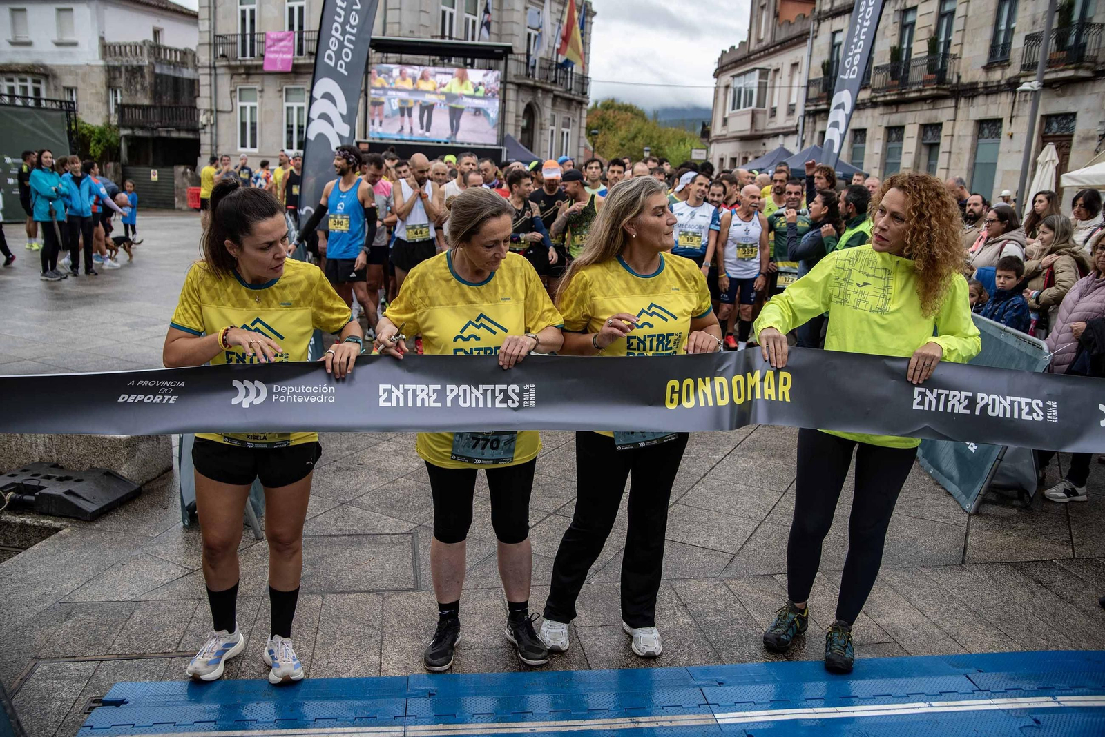 Galería | Gondomar celebra la carrera 'Entrepontes'