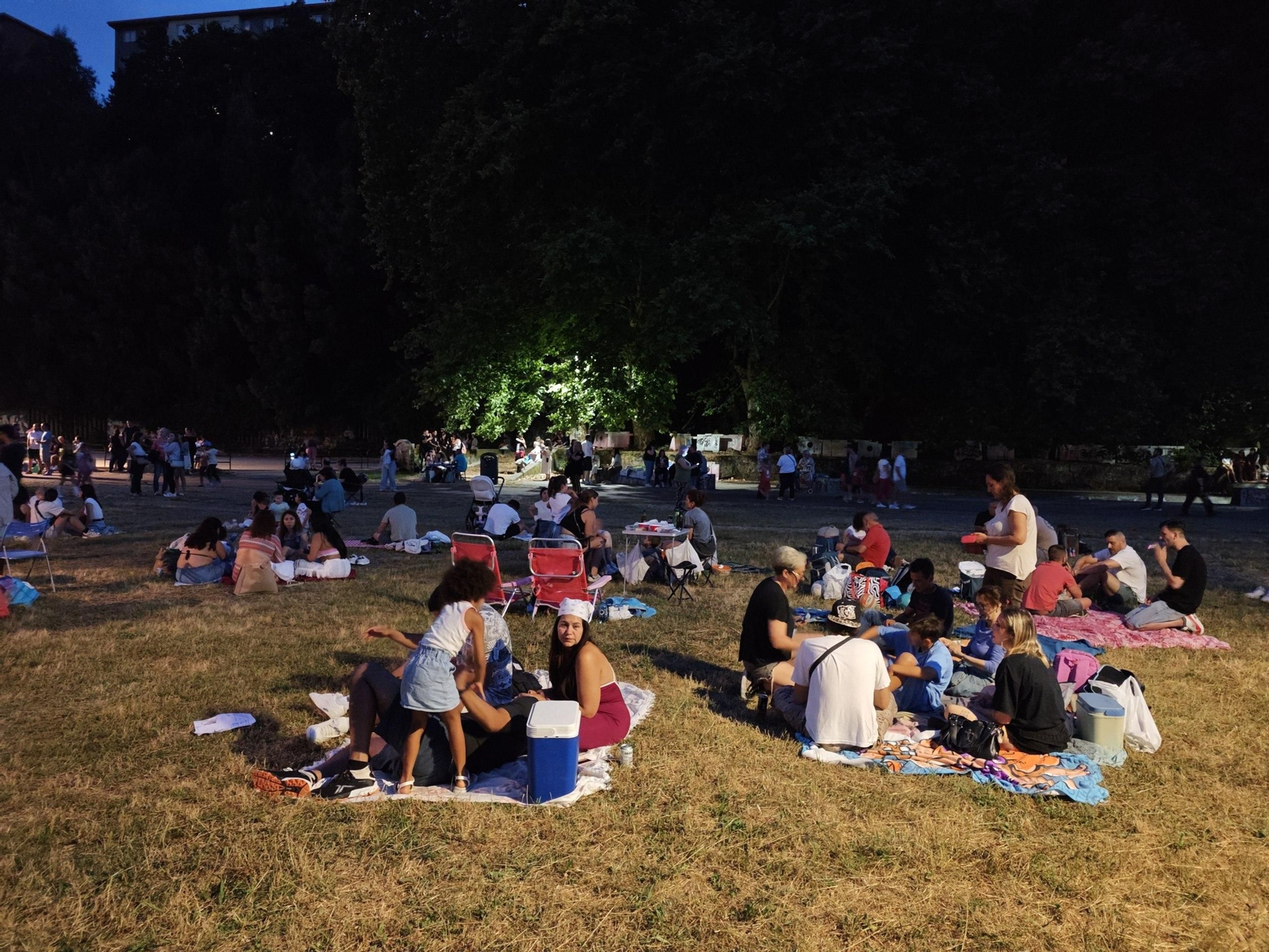 Galería | Las hogueras de San Xoán encienden Vigo y su área
