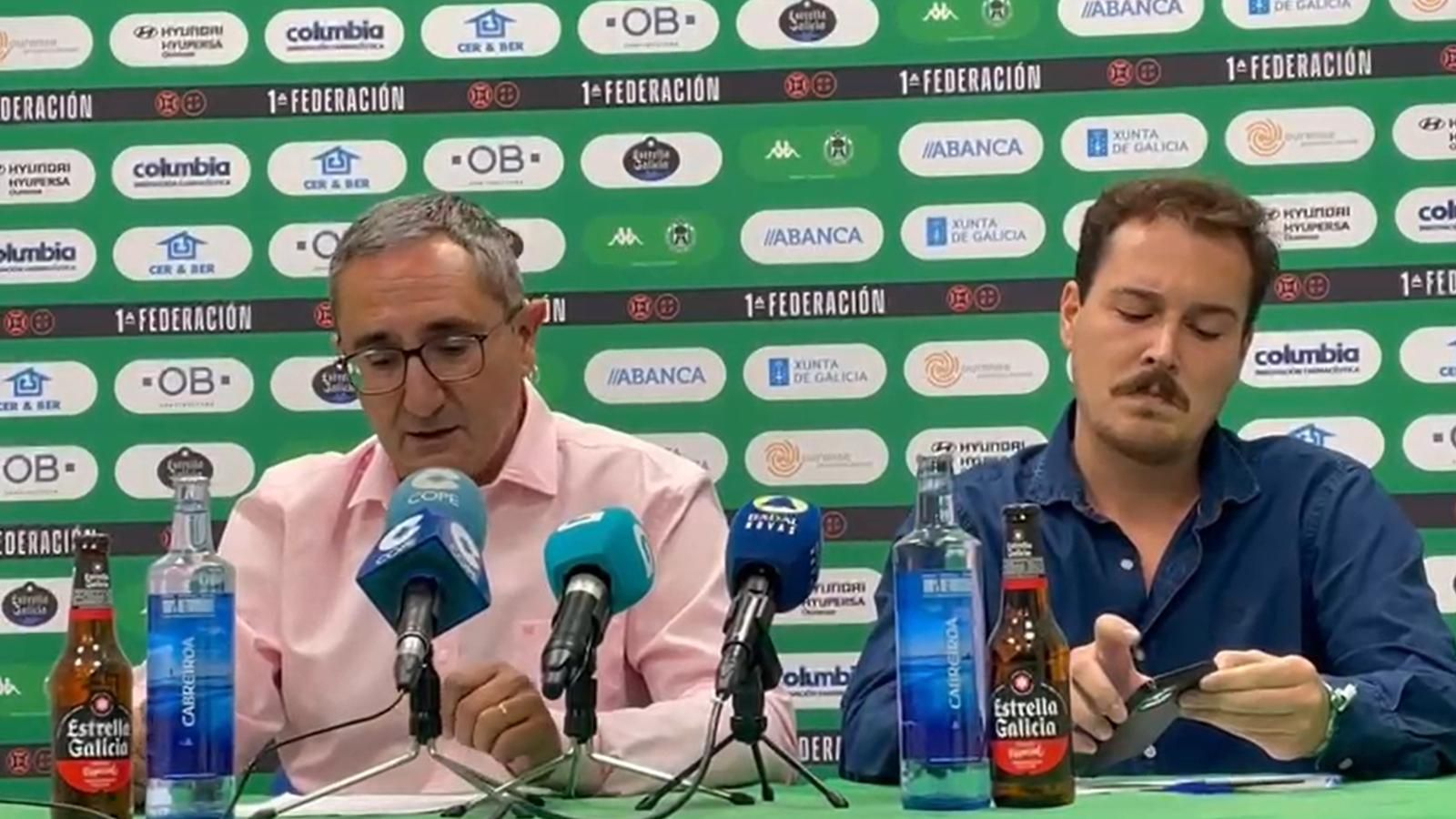 Argimiro y Álex, durante la reunión.