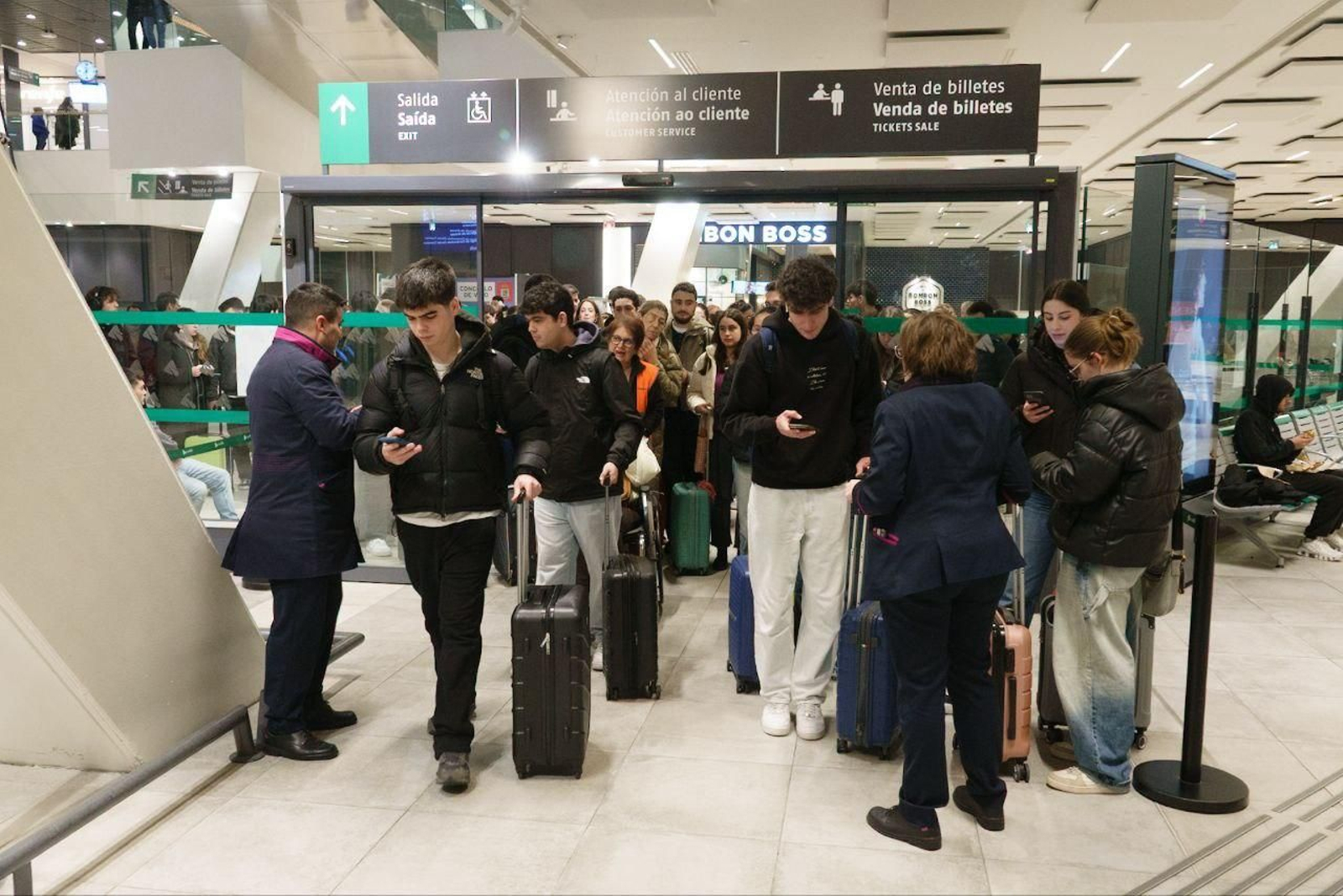 Galería | Los trenes de Vigo recuperan la normalidad