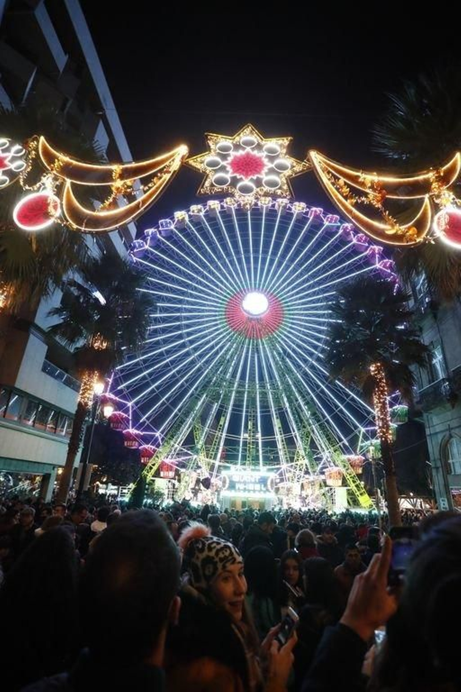 Los turistas invaden Vigo en el Puente124